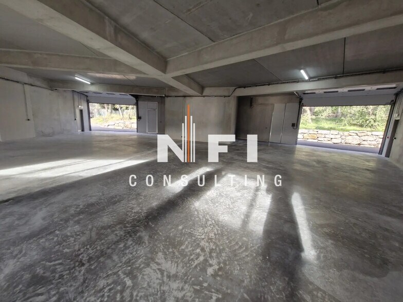 Flex in Valbonne for lease - Building Photo - Image 3 of 4