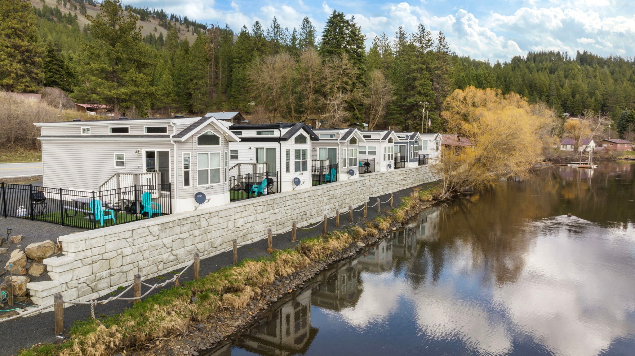 88840 Highway 3 N, Saint Maries, ID for sale Primary Photo- Image 1 of 26