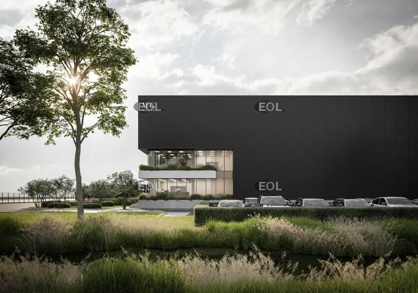 Industrial in Calais for lease - Building Photo - Image 2 of 5