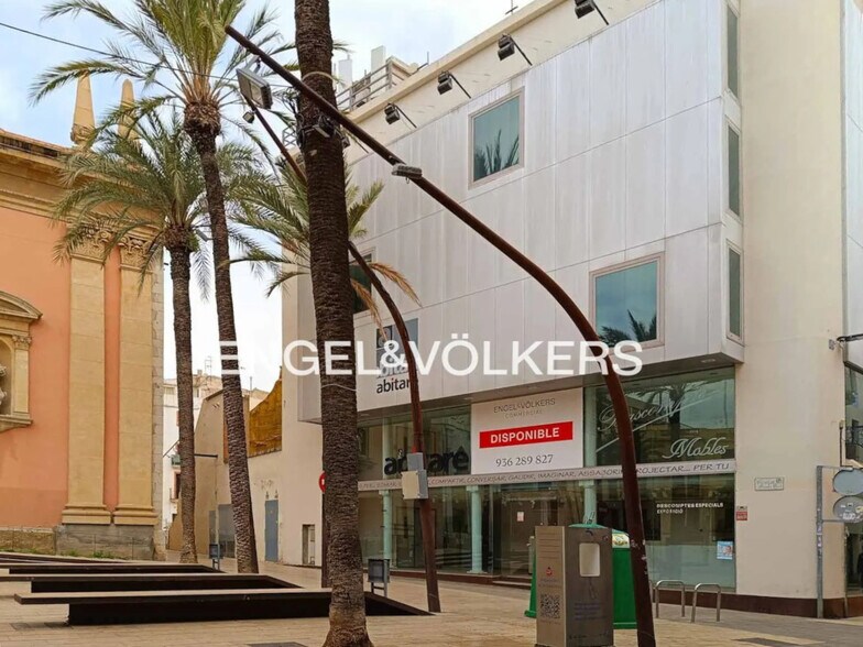 Retail in Vilanova i la Geltrú, Barcelona for lease - Building Photo - Image 1 of 1