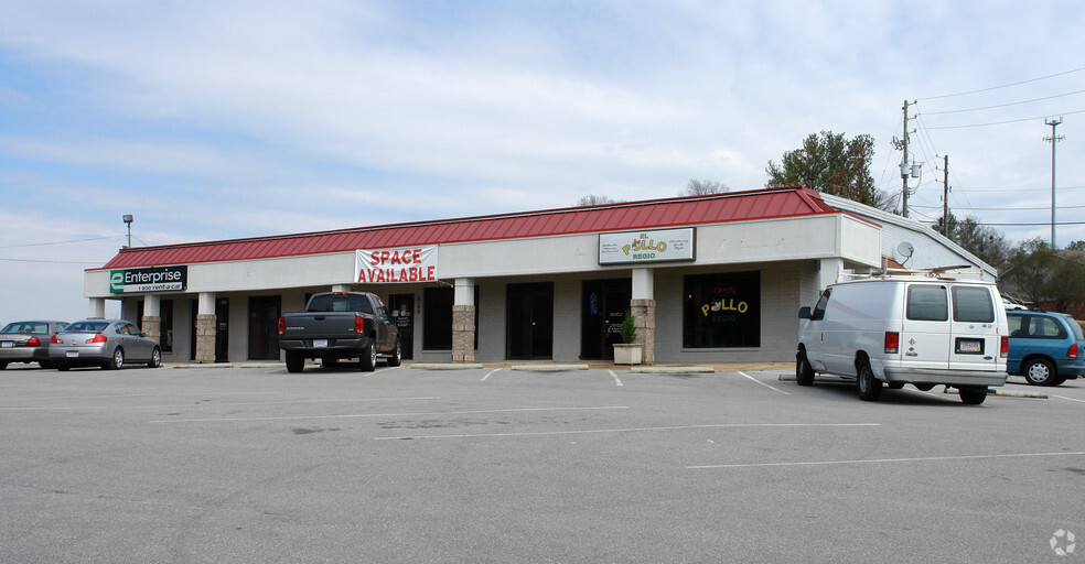 2143-2147 Pelham Pky, Pelham, AL for lease - Building Photo - Image 1 of 3