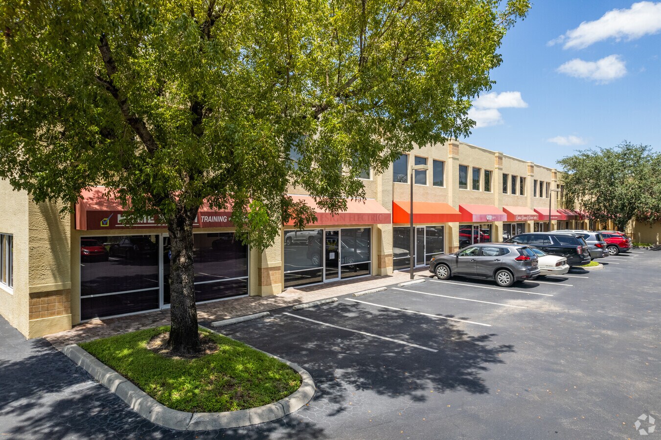 5405 Taylor Rd, Naples, FL 34109