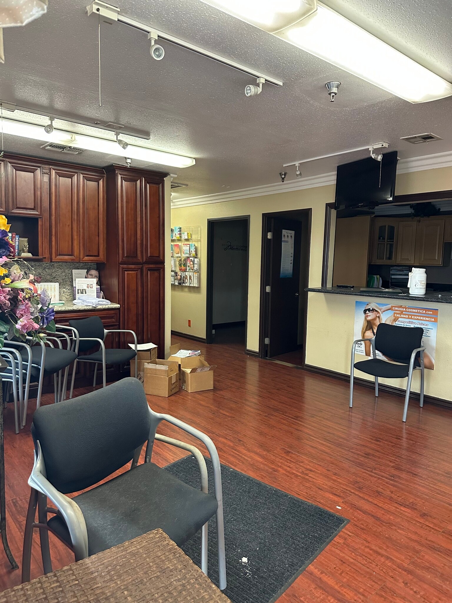 1617 E 1st St, Santa Ana, CA for lease Building Photo- Image 1 of 16