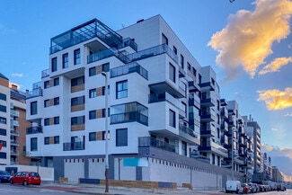 More details for Calle Enrique Urquijo, 110, Madrid - Retail for Lease