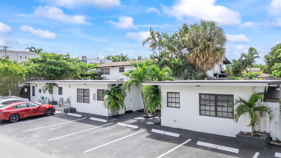 Multifamily in Fort Lauderdale, FL for sale - Building Photo - Image 1 of 1