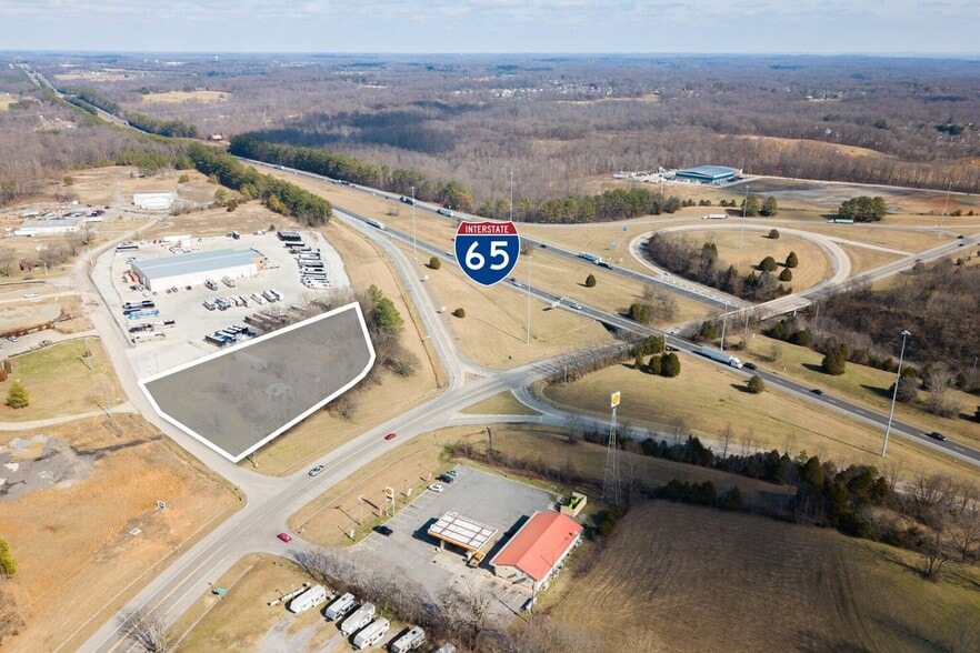 2135 Ted Dorris Rd, Goodlettsville, TN for sale - Building Photo - Image 2 of 9