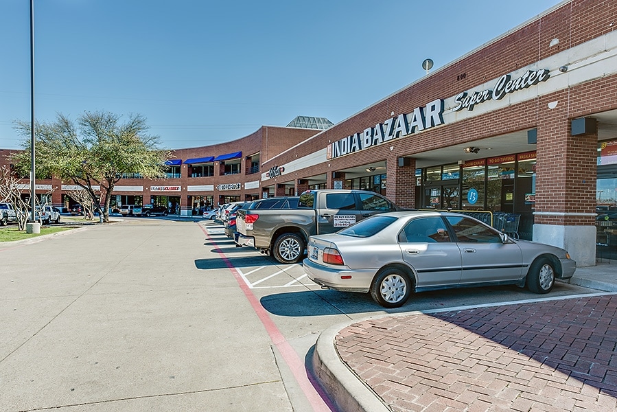800-820 W Spring Creek Pky, Plano, TX for lease Building Photo- Image 1 of 15