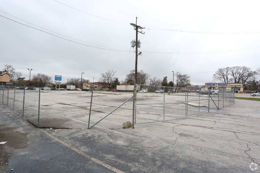 8700 Ridgeland Ave, Oak Lawn, IL for sale - Primary Photo - Image 1 of 1