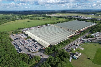 Harrogate Rd, Yeadon for lease Building Photo- Image 2 of 3