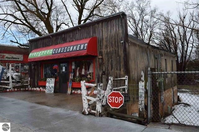 720 W Front St, Traverse City, MI for sale Primary Photo- Image 1 of 1