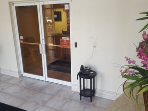 22685 Three Notch Rd, California, MD for sale Interior Photo- Image 2 of 3