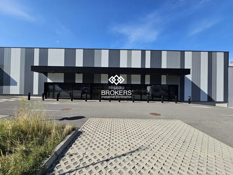 Retail in Faverges-Seythenex for lease - Building Photo - Image 1 of 10