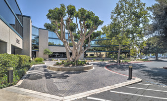 9245 Sky Park Ct, San Diego CA - Commercial Real Estate