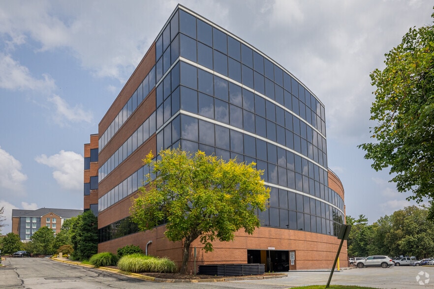 6401 Golden Triangle Dr, Greenbelt, MD for lease - Building Photo - Image 3 of 20