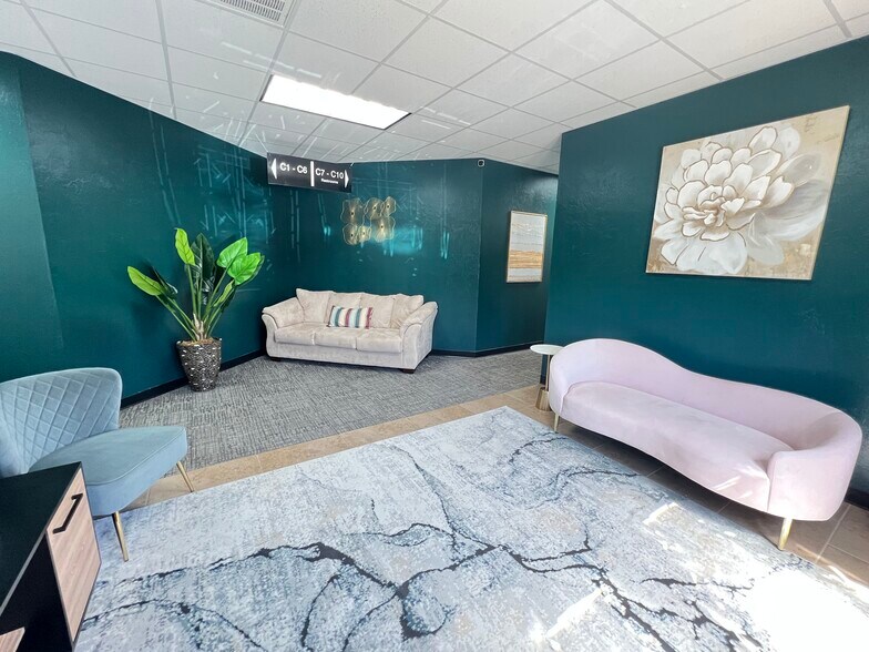 MacArthur Blvd, Oklahoma City, OK for lease - Interior Photo - Image 2 of 12