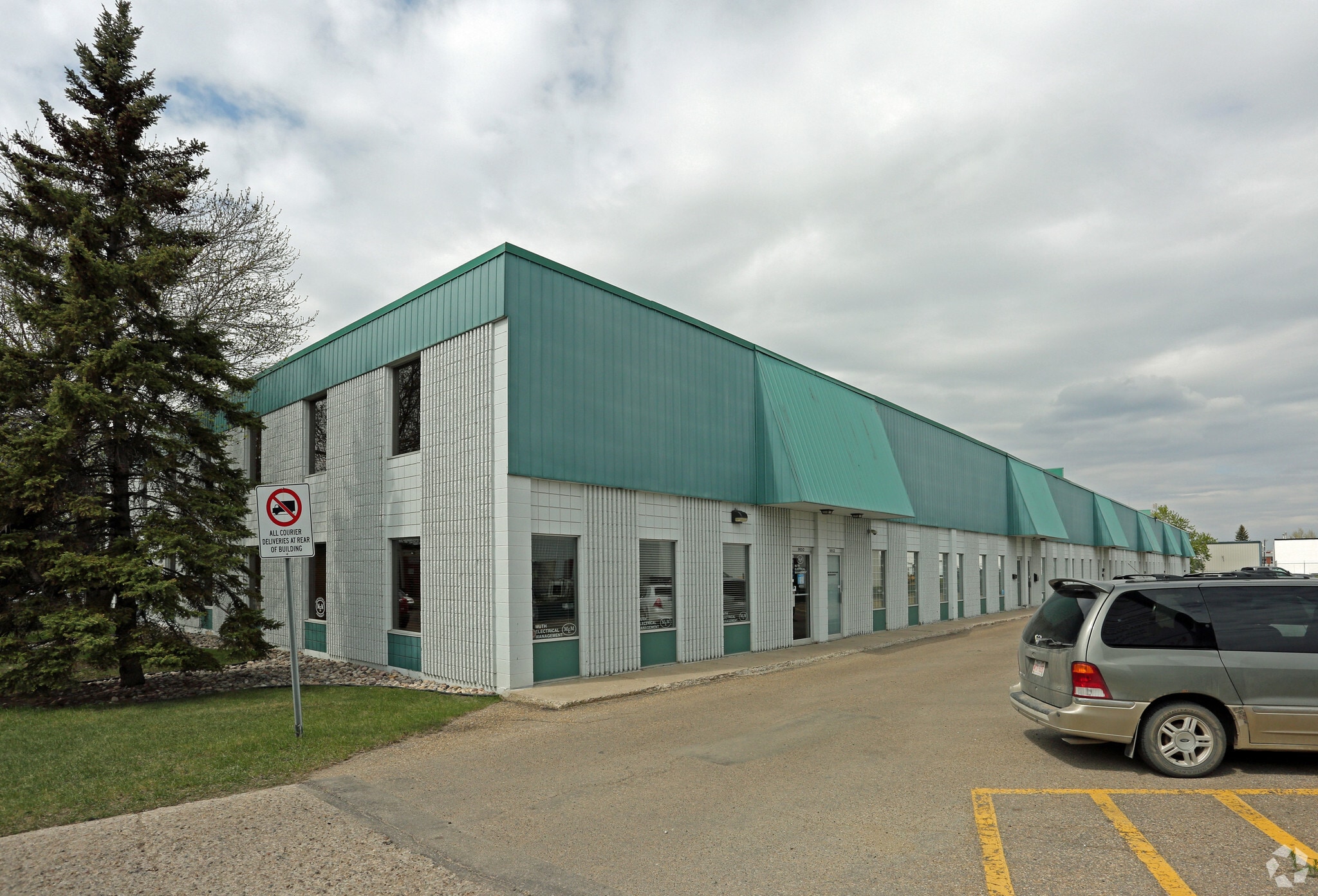 9850-9880 41st Ave NW, Edmonton, AB for sale Primary Photo- Image 1 of 1