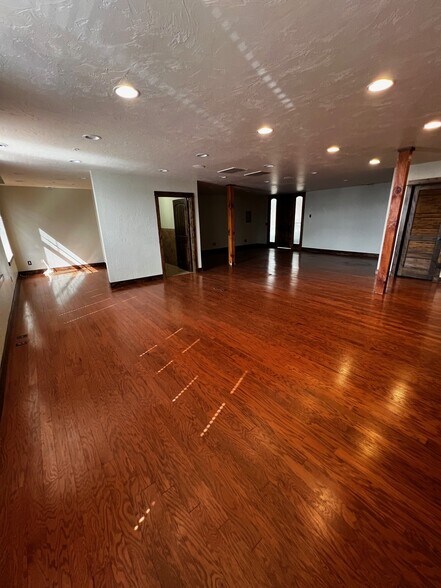 11 W Main St, Belgrade, MT for sale - Building Photo - Image 1 of 1