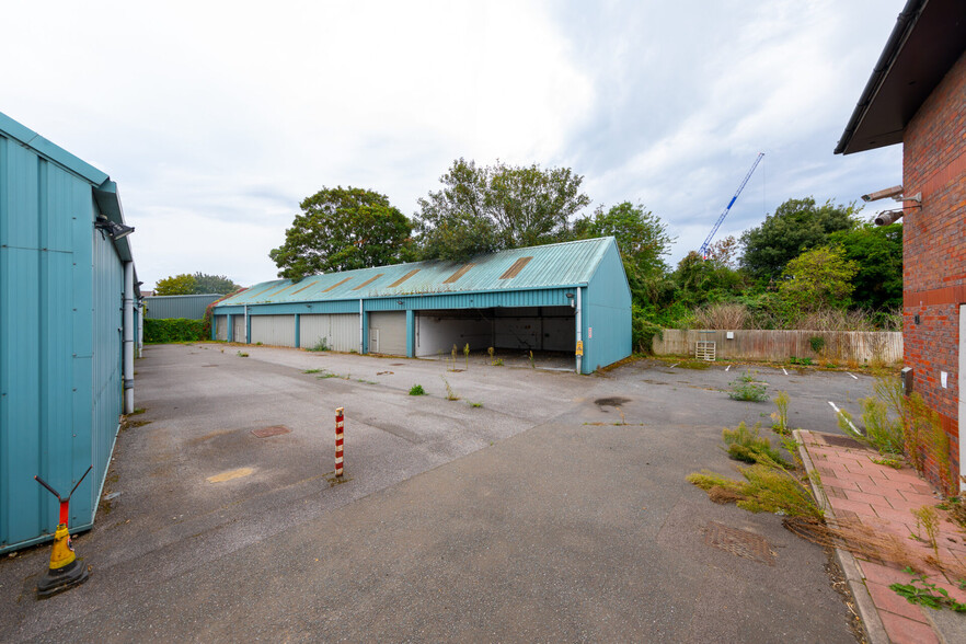 Manderson House, 24 Commerce Road portfolio of 3 properties for sale on LoopNet.com - Primary Photo - Image 2 of 7