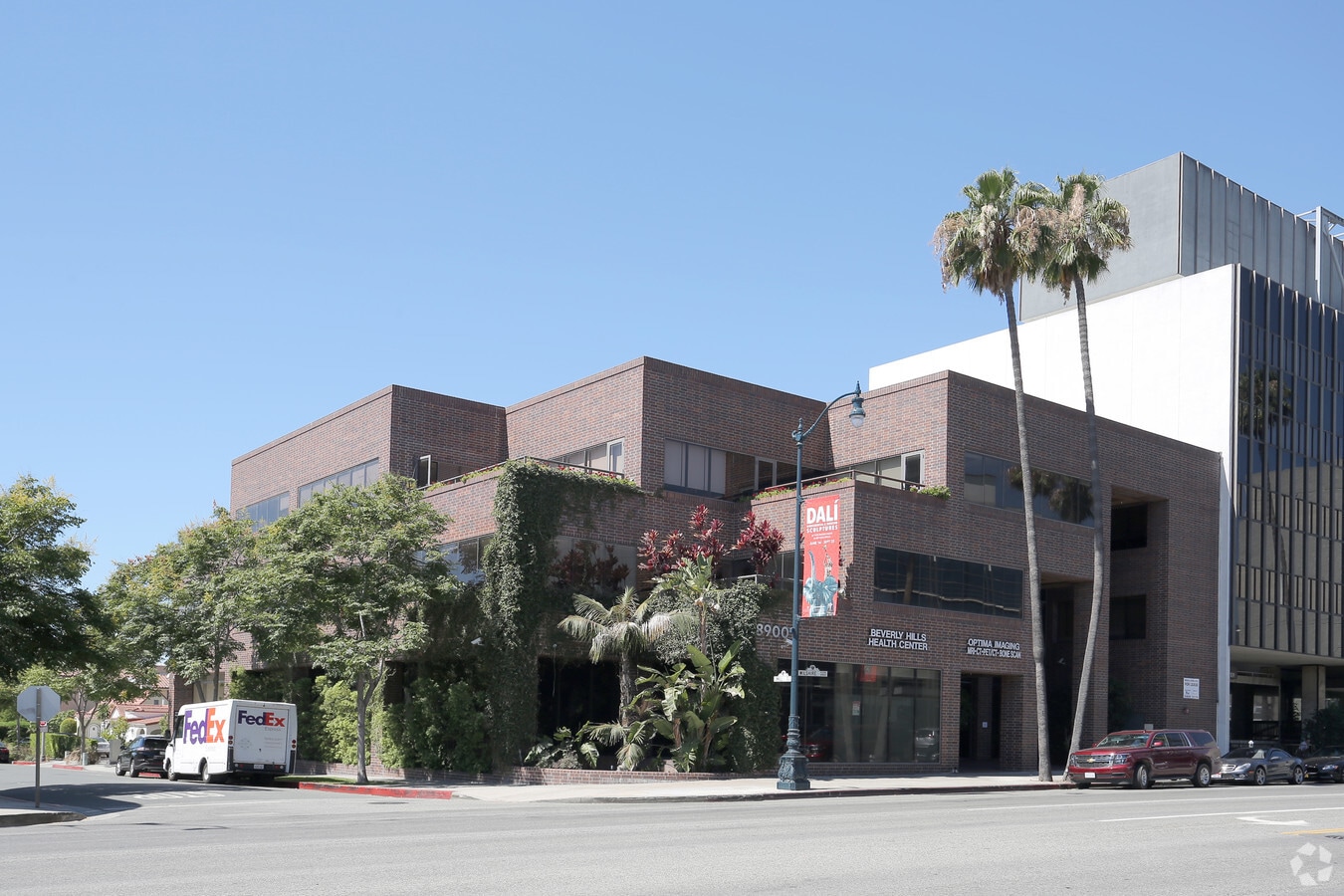 8900 Wilshire Blvd, Beverly Hills, CA 90211 Medical for Lease