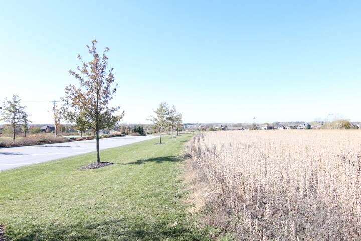 13901 Hollingsworth Rd