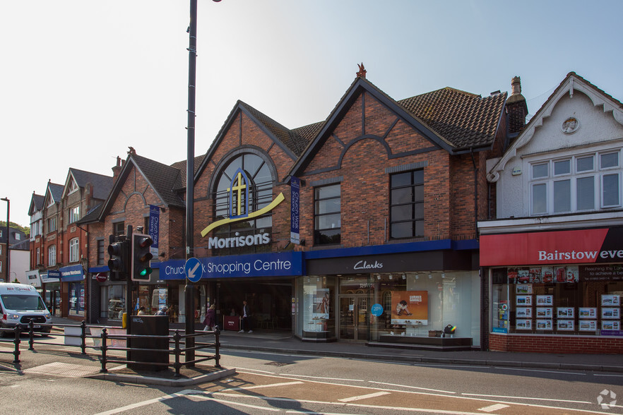 Church Walk, Caterham for lease - Building Photo - Image 2 of 8