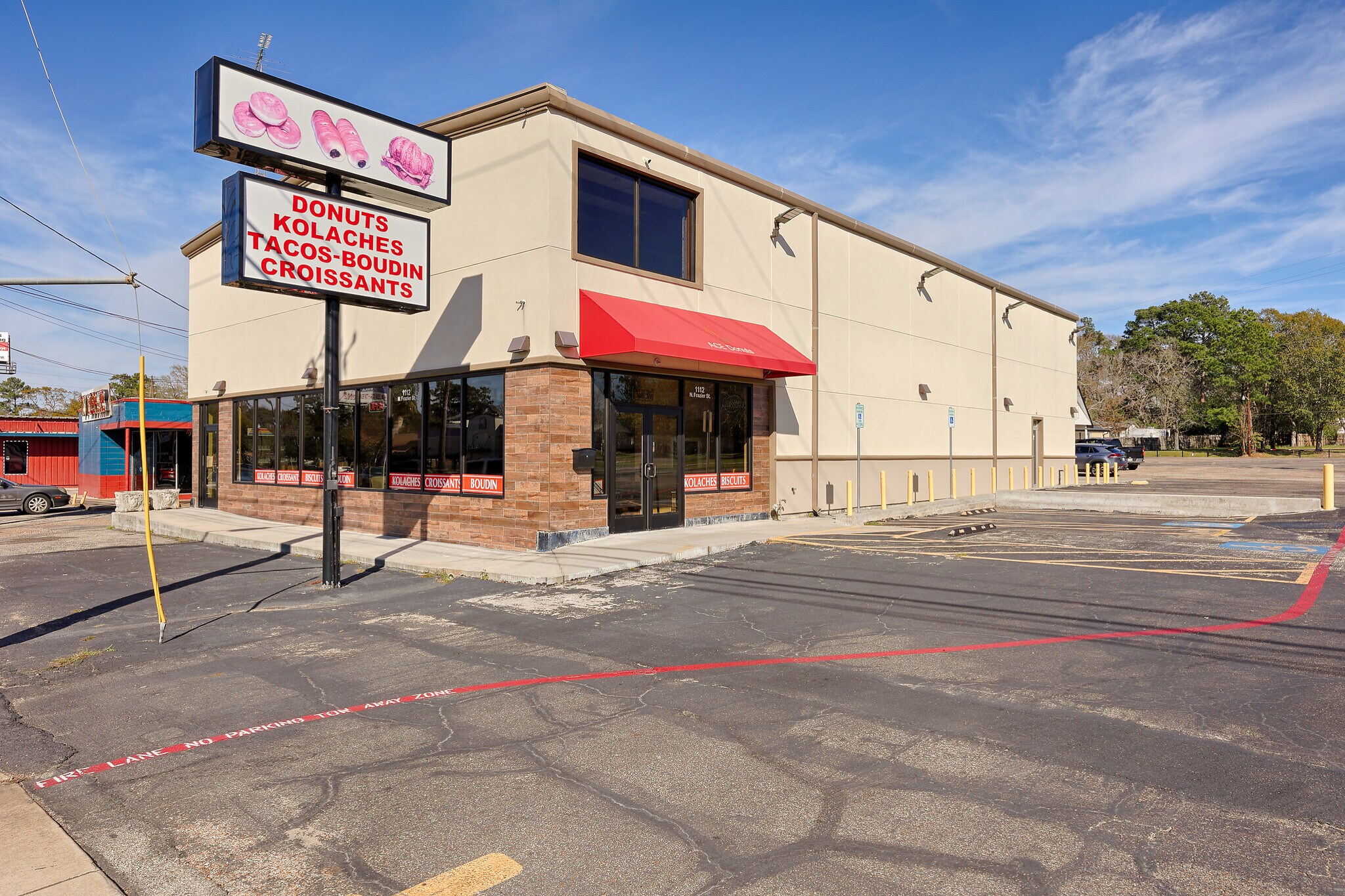 1112/1114 Frazier Street, Conroe, TX for sale Building Photo- Image 1 of 1