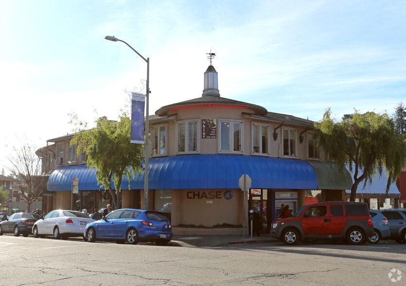 2051-2063 Mountain Blvd, Oakland, CA for lease - Building Photo - Image 1 of 5