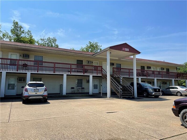 201 Parks Rd, Mc Donald, PA for sale - Primary Photo - Image 1 of 1