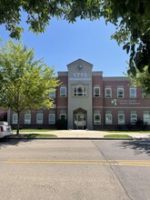 1715 Iron Horse Dr, Longmont, CO for lease Building Photo- Image 2 of 11