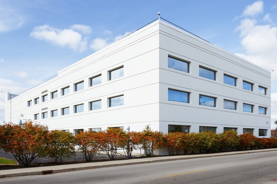 1509 S Macedonia Ave, Muncie, IN for sale - Building Photo - Image 1 of 1