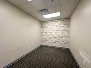 7027 Old Madison Pike NW, Huntsville, AL for lease Interior Photo- Image 2 of 9