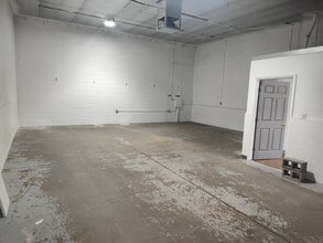 1139 E Curry Rd, Tempe, AZ for lease Interior Photo- Image 2 of 4