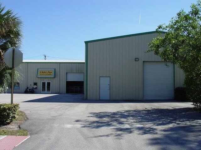 3108 SE Monroe St, Stuart, FL for sale Primary Photo- Image 1 of 1