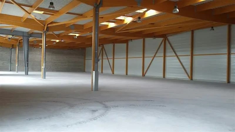 Industrial in Élancourt for lease Interior Photo- Image 1 of 5