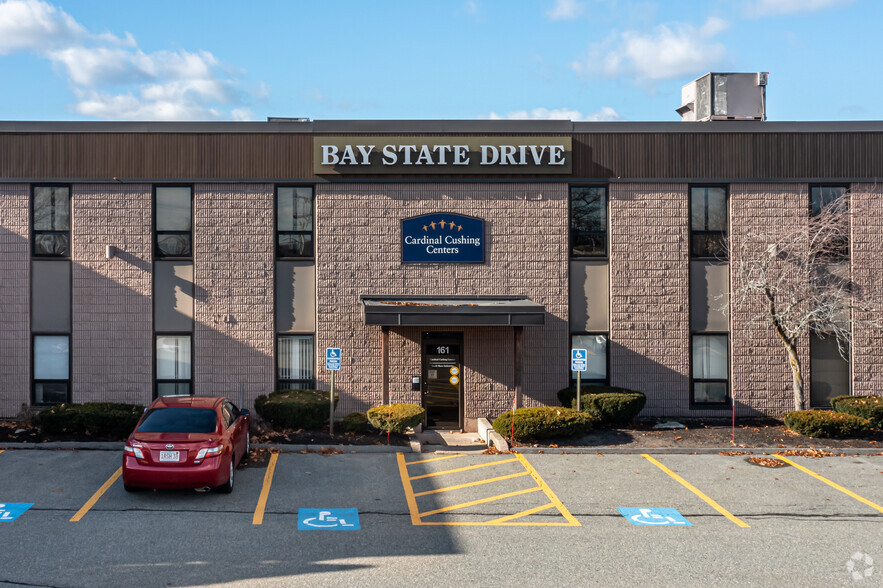 135-199 Bay State Dr, Braintree, MA for lease - Building Photo - Image 3 of 6