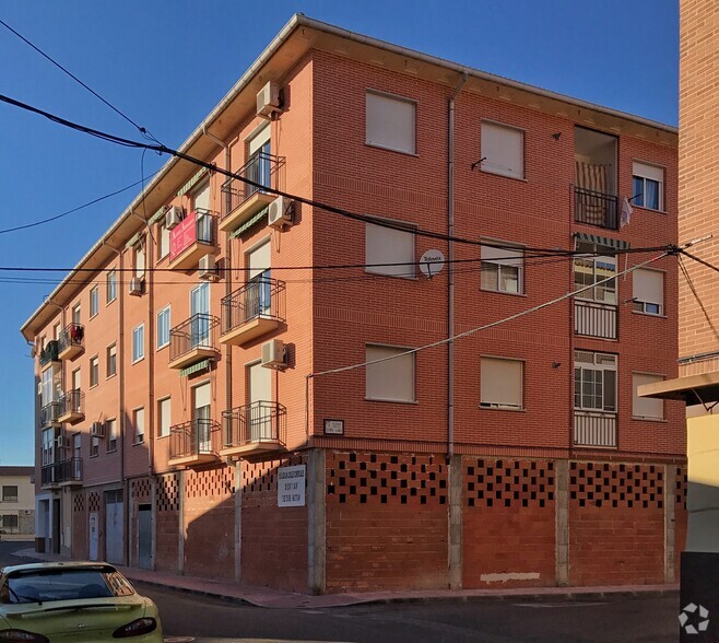 Calle León, 5, Torrijos, Toledo for sale - Primary Photo - Image 1 of 1