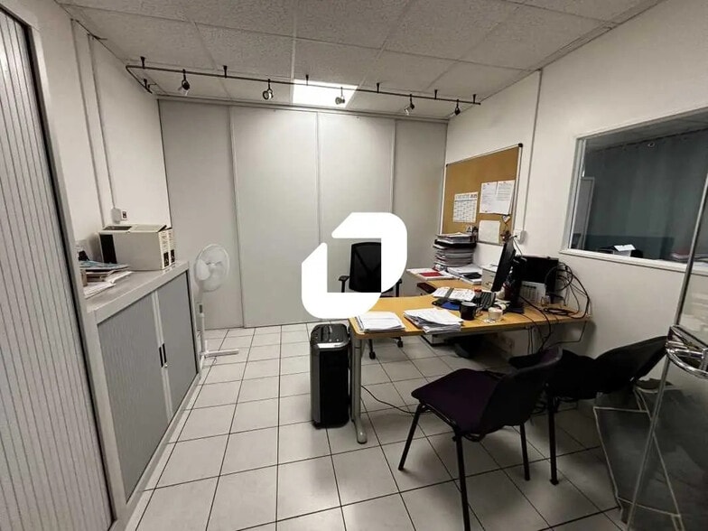 Office in Ris-Orangis for sale - Interior Photo - Image 3 of 8