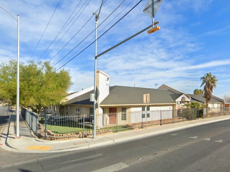 522 W Washington Ave, Las Vegas, NV for sale - Building Photo - Image 2 of 6