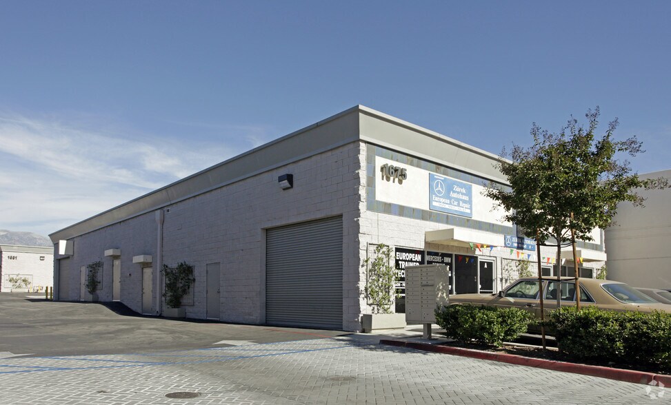 1675 W Arrow Rt, Upland, CA for lease - Primary Photo - Image 1 of 7