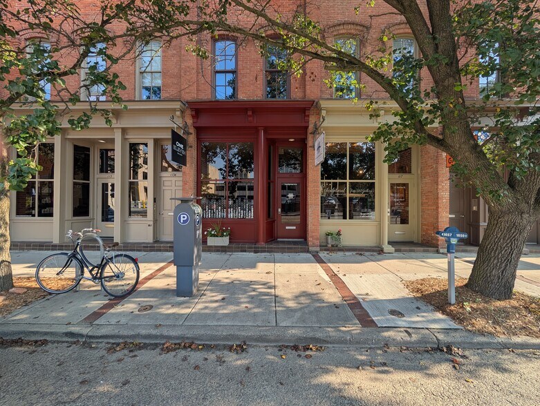 115 E Ann St, Ann Arbor, MI for lease - Building Photo - Image 1 of 6