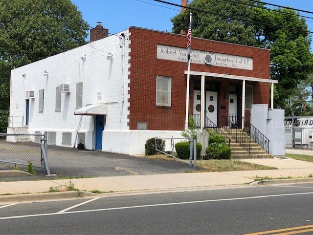 734 Woodfield Rd, West Hempstead, NY for sale - Primary Photo - Image 1 of 1