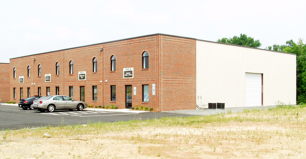 1105 Technology Dr, Indian Trail, NC for lease - Building Photo - Image 2 of 3