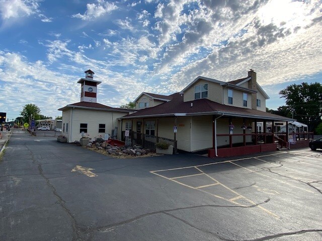 935 Sheridan Rd, Winthrop Harbor, IL for sale Building Photo- Image 1 of 1