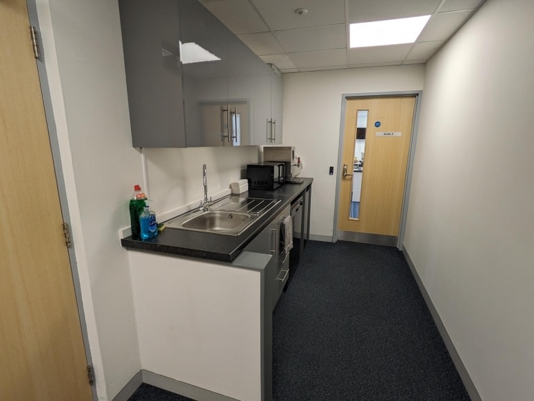 185 Fleet Rd, Fleet for lease Interior Photo- Image 1 of 2