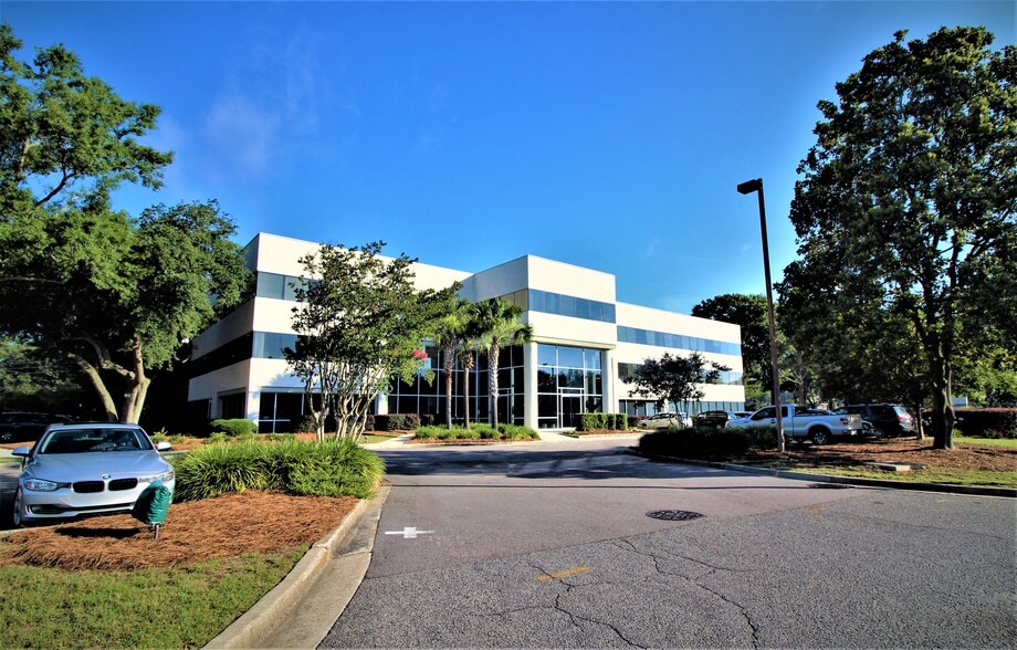 1180 Sam Rittenberg Blvd, Charleston, SC for sale - Building Photo - Image 3 of 12