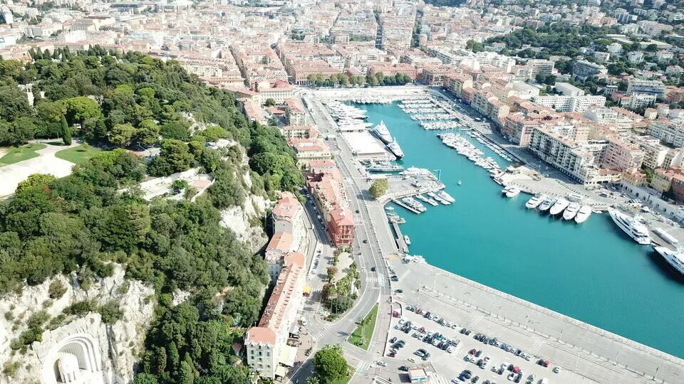 Retail in Nice for lease Aerial- Image 1 of 13