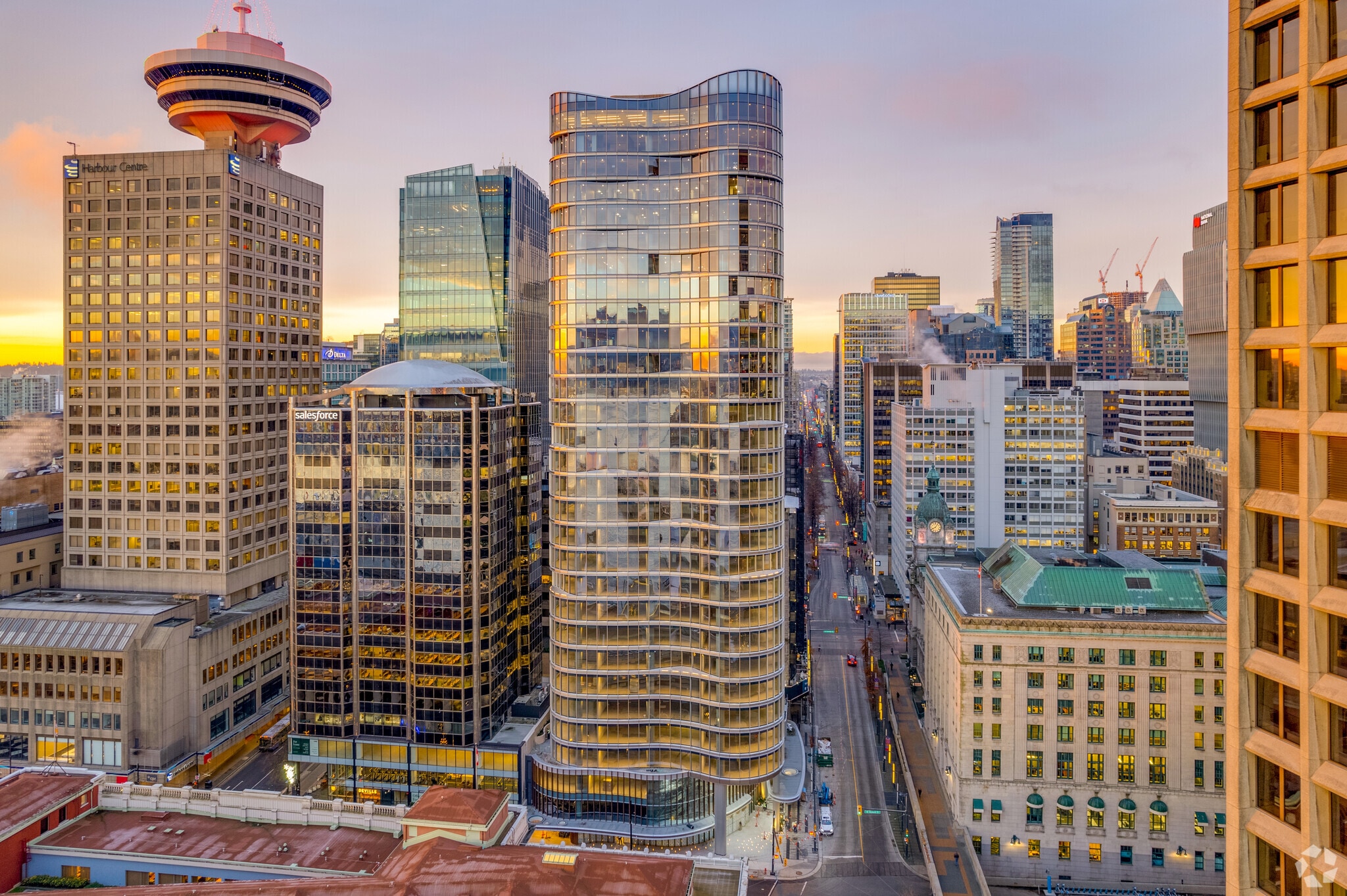 320 Granville St, Vancouver, BC for lease Building Photo- Image 1 of 8