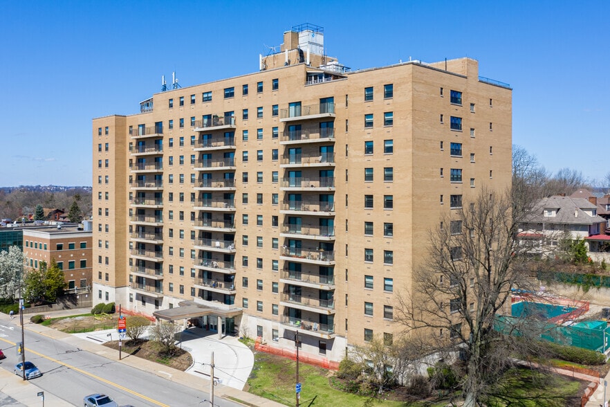 6315 Forbes Ave, Squirrel Hill, PA for lease - Building Photo - Image 1 of 23