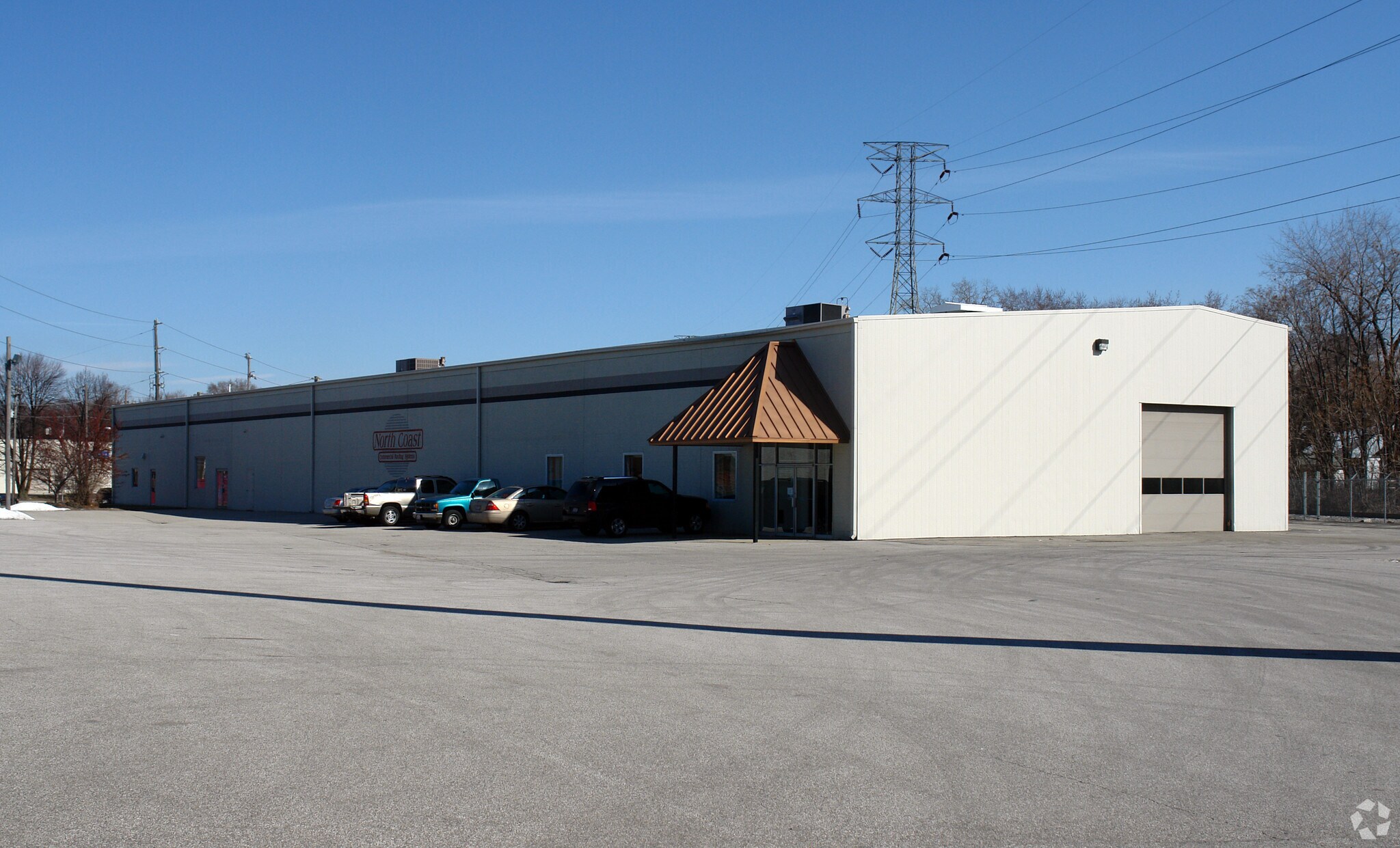 2920-2940 Douglas Rd, Toledo, OH for sale Primary Photo- Image 1 of 1