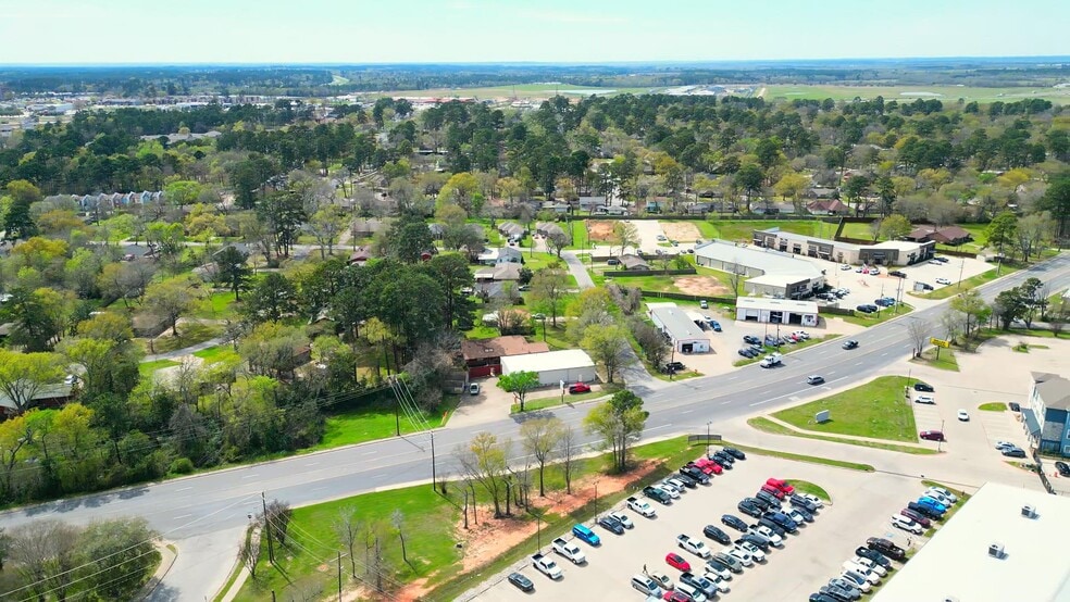 209 State Highway 75 N, Huntsville, TX for lease - Commercial Listing Video - Image 2 of 13